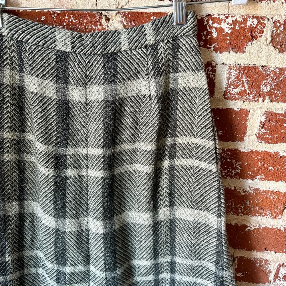 Vintage 80s/90s JH Collectibles minimalist academia wool skirt - Picture 7 of 7